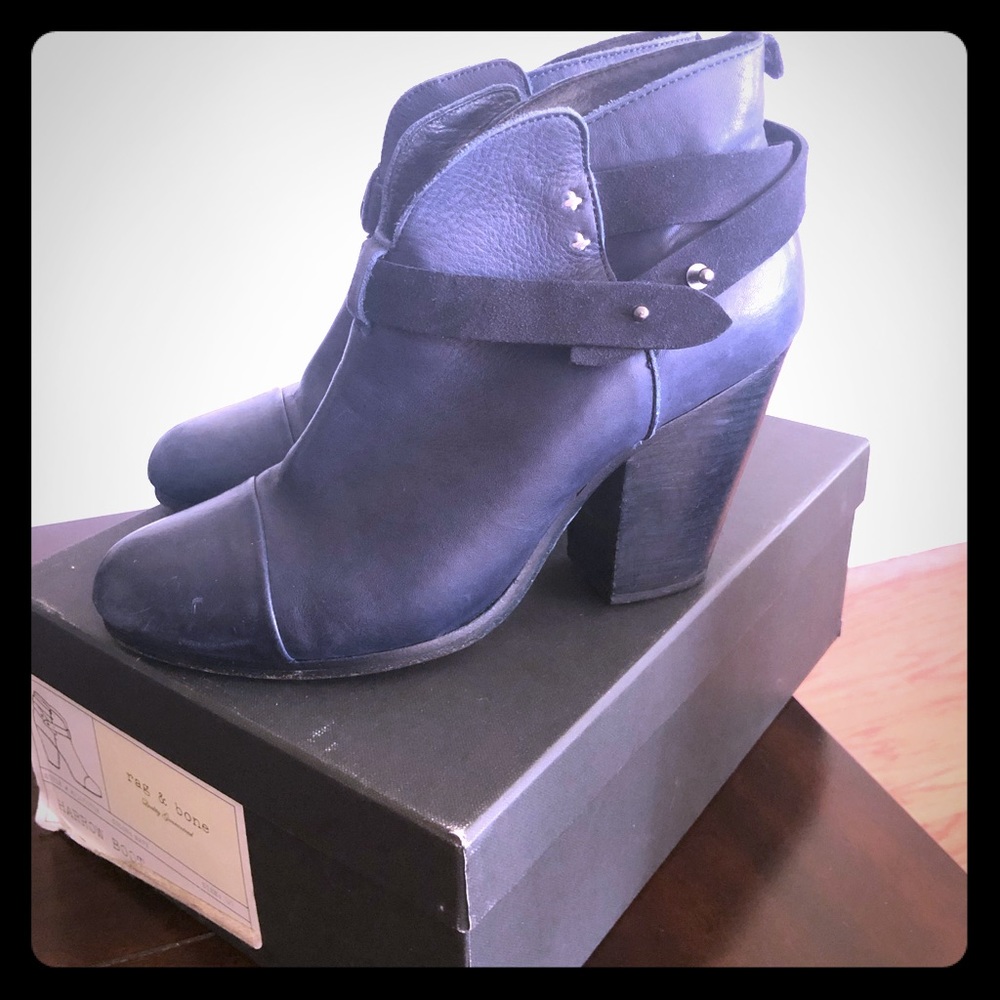 Rag & Bone Harrow Bootie in Navy - size 40 (9-9.5)